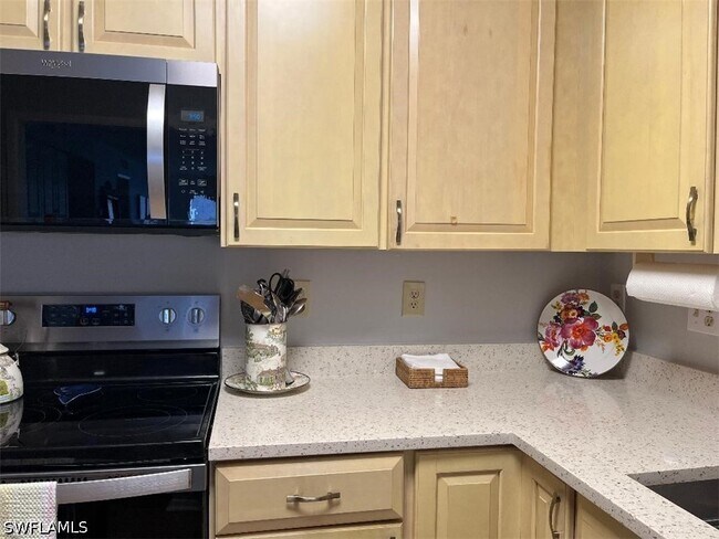 Building Photo - 4140 Crayton Rd