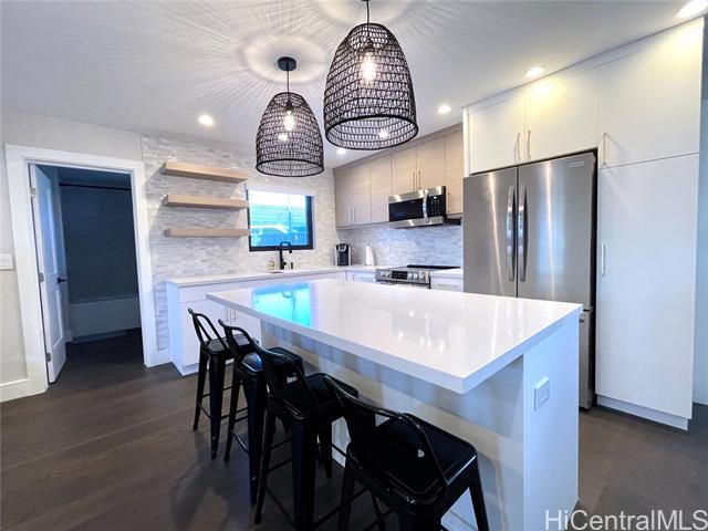 Foto del edificio - 1657 Alaneo St