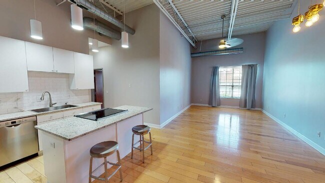 Foto del edificio - 769 N High St