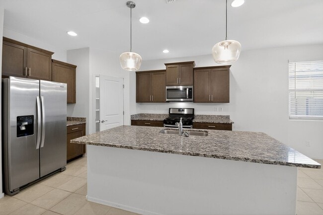 Foto del edificio - 12750 N Gibbs Ave