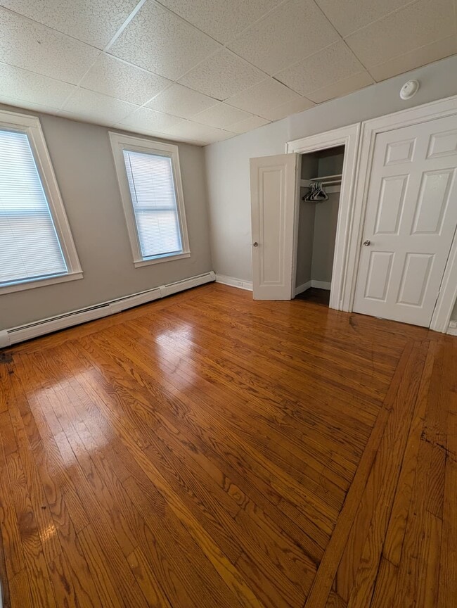 Building Photo - 204 Sherman Ave