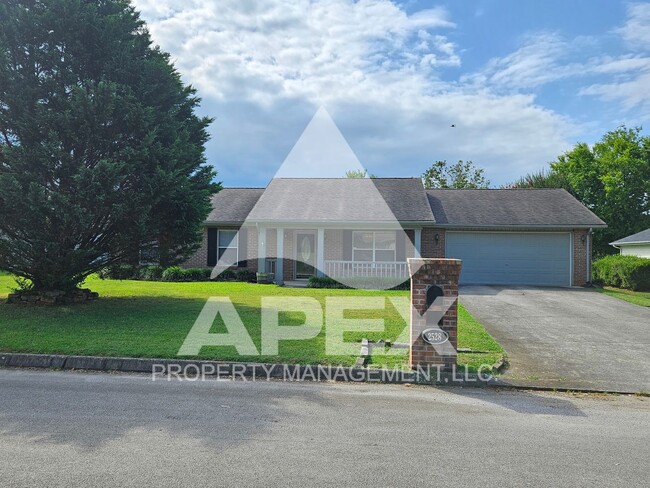 Photo - Nice 3 Bd - 2 Ba Brick Front Single Family Home w/Garage in Maryville!