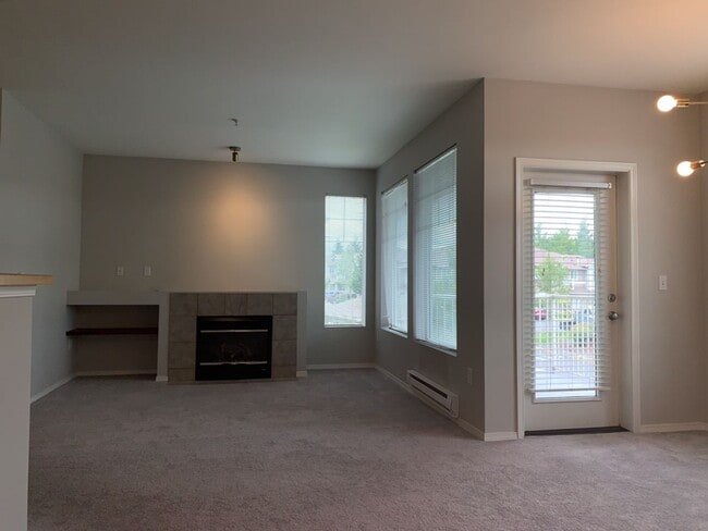 Building Photo - Charming 2Bed, 2Bath Condo in Auburn WA