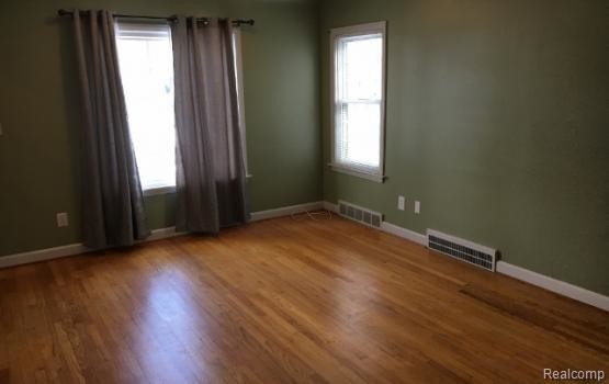Foto del edificio - 923 Edgewood Dr