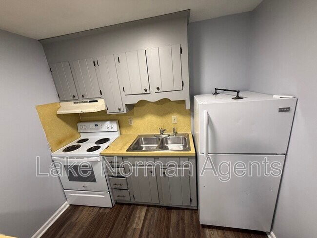 Foto del edificio - 435 3rd Ave Dr SE