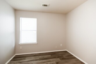 Building Photo - 17406 Wigeon Way Dr