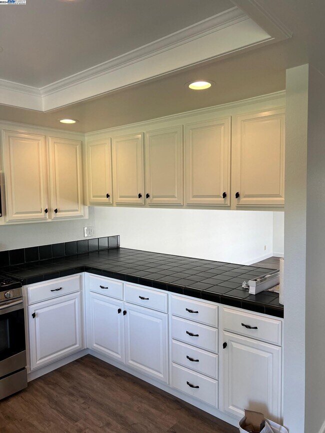 Foto del edificio - 535 Cambrian Way