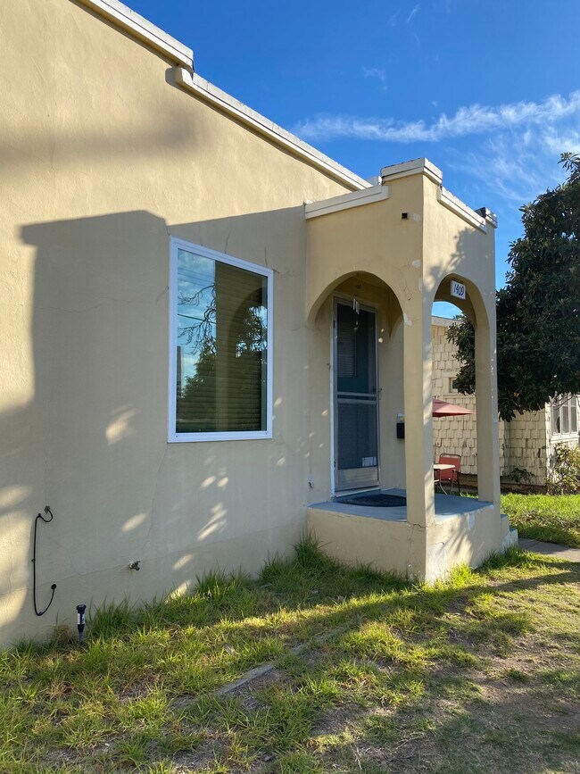 Foto del edificio - 1409 Vine St