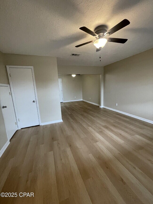 Foto del edificio - 5154 Marla Dr