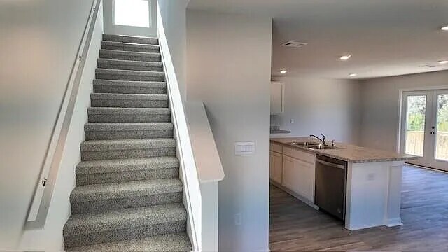 Building Photo - 6553 Burleson Blvd