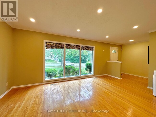 Building Photo - 245 Forest Hill Dr