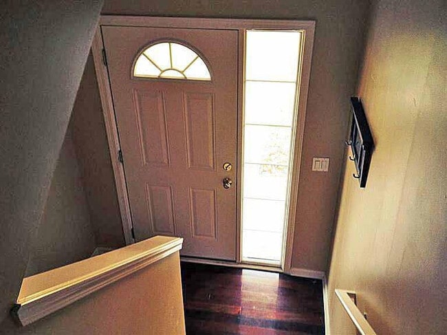 Building Photo - 6321 Brant Ln