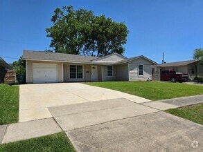 Building Photo - 655 Marleen St