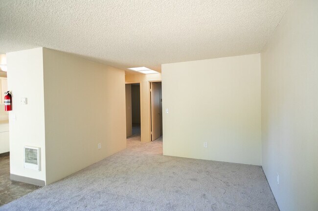 Living Room - 14621 NE Coast Pine Ct