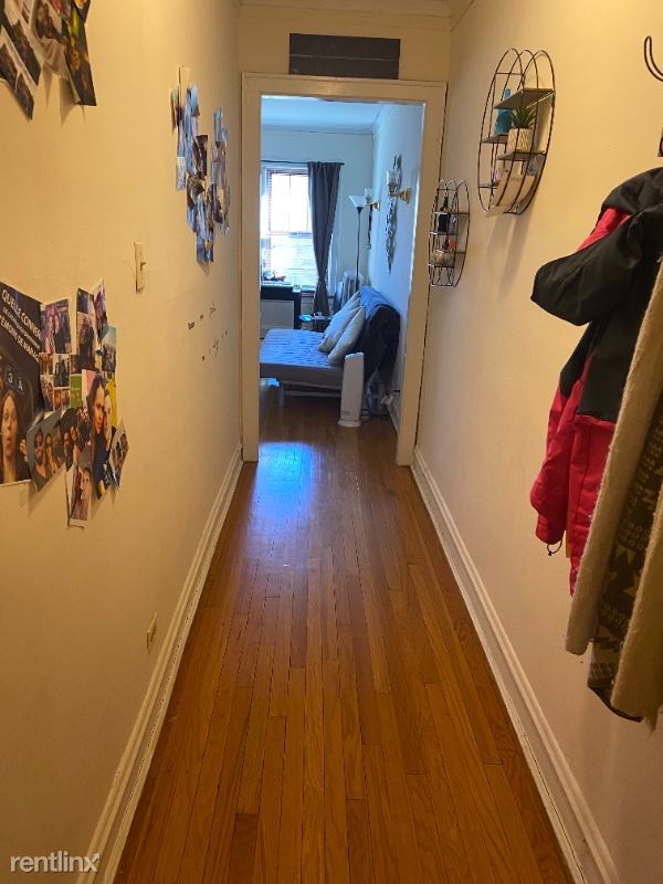 Building Photo - 1 br, 1 bath Apartment - 5470 S Harper