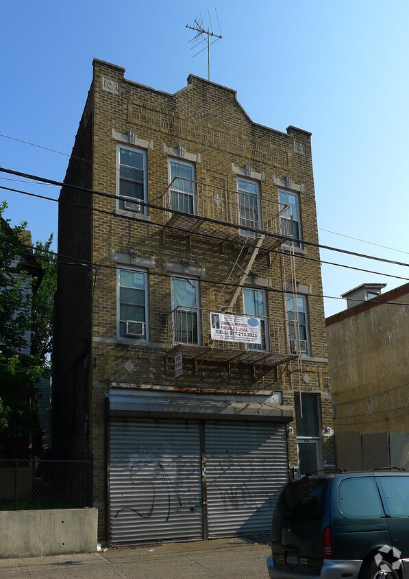 Building Photo - 99-02 37th Ave