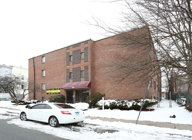 Building Photo - 89 S Whitney St