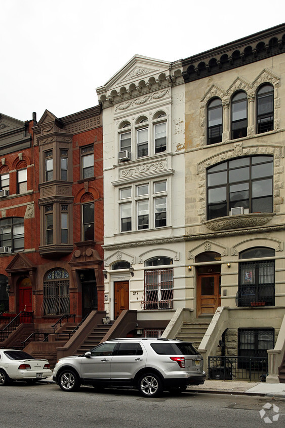 Building Photo - 212 W 122nd St