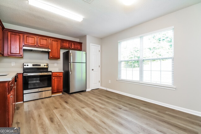 Building Photo - 192 Lossie Ln