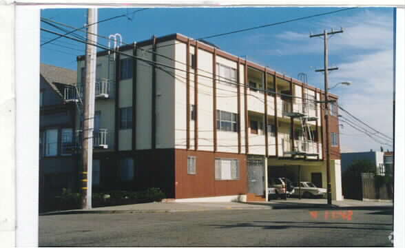 Primary Photo - 2140 20th St
