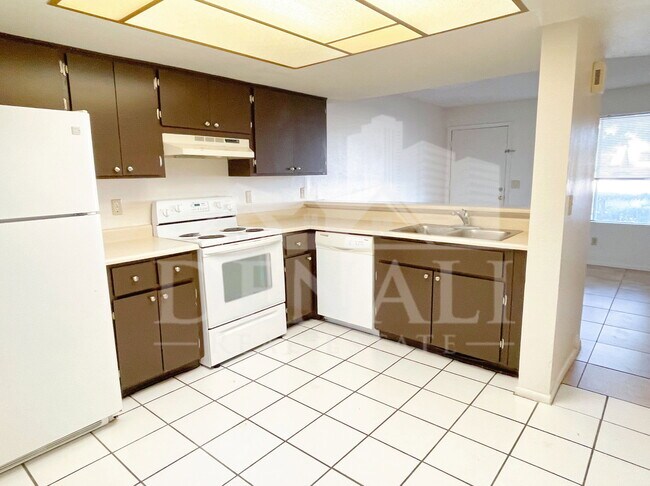 Foto del edificio - 19601 N 7th St