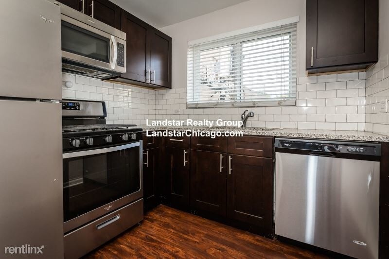 Primary Photo - 2 br, 1 bath Apartment - 7551 N Bell Ave