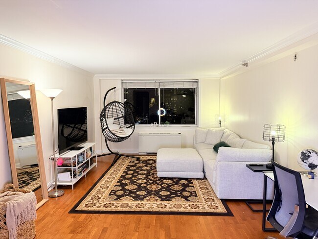 Foto del edificio - 2479 Peachtree Rd NE