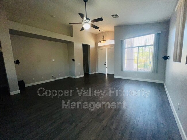 Building Photo - 6527 West Jomax Road