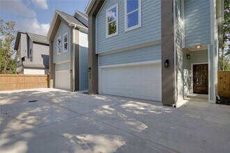 Building Photo - 957 Ringold St