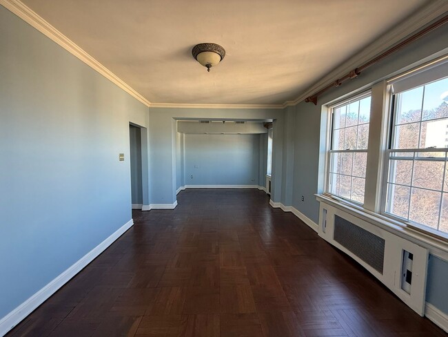 Interior Photo - The Royal York Apartments