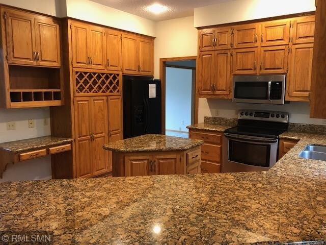 4005 Deerwood Trail Eagan Mn 55122 House For Rent In Eagan Mn