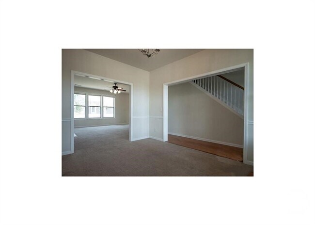 Foto del edificio - 304 Ridge Pointe Drive