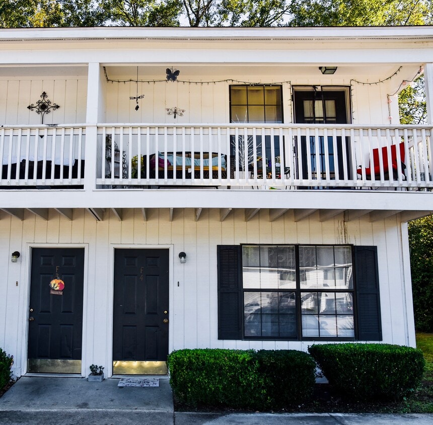 Central Oaks Apartments 725 Central Ave Summerville, SC