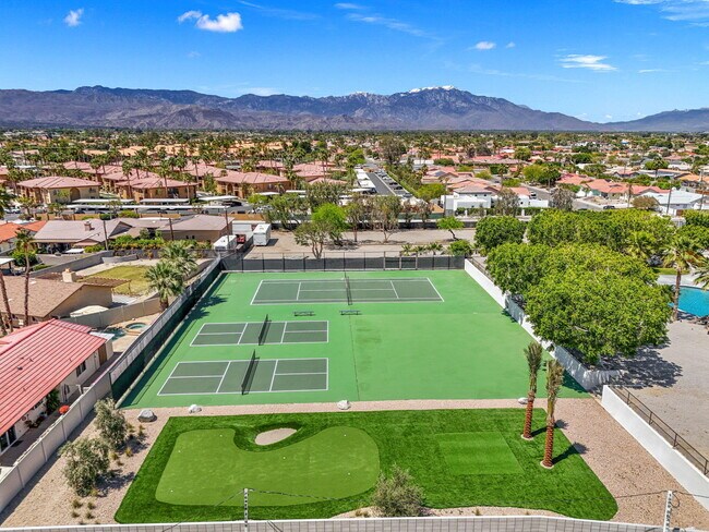 Building Photo - 41750 Hermitage Dr