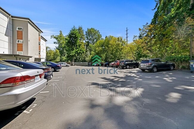 Foto del edificio - 10501 8th Ave NE