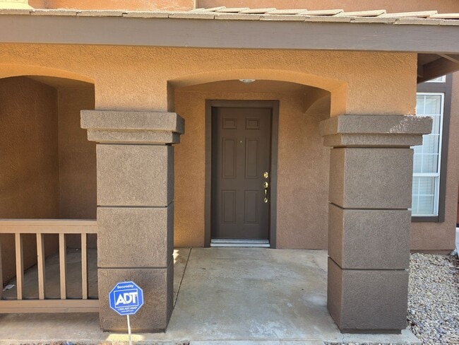 Building Photo - 1354 Carriage Ln