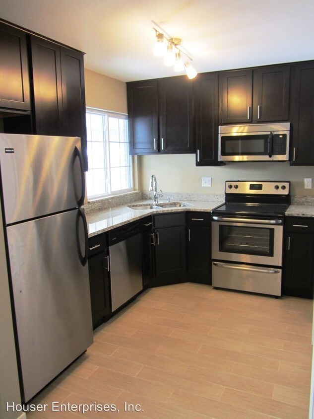 Primary Photo - 207 6th St