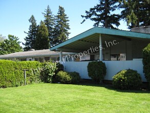 Building Photo - 11706 E Burnside St