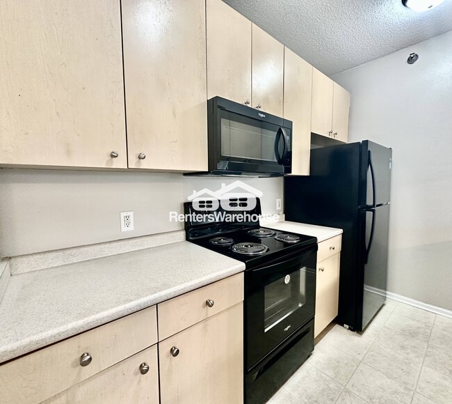 Foto del edificio - 2323 E Porter Ave