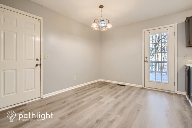 Building Photo - 1419 River Rock Blvd, Murfreesboro, TN, 37128