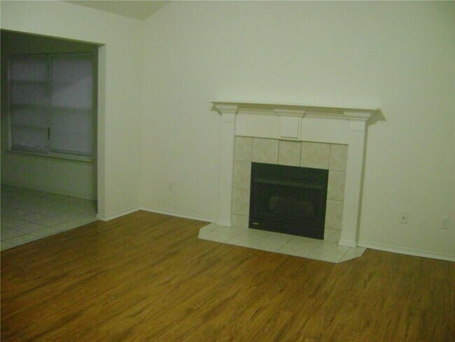 Building Photo - 229 Rivendale Dr