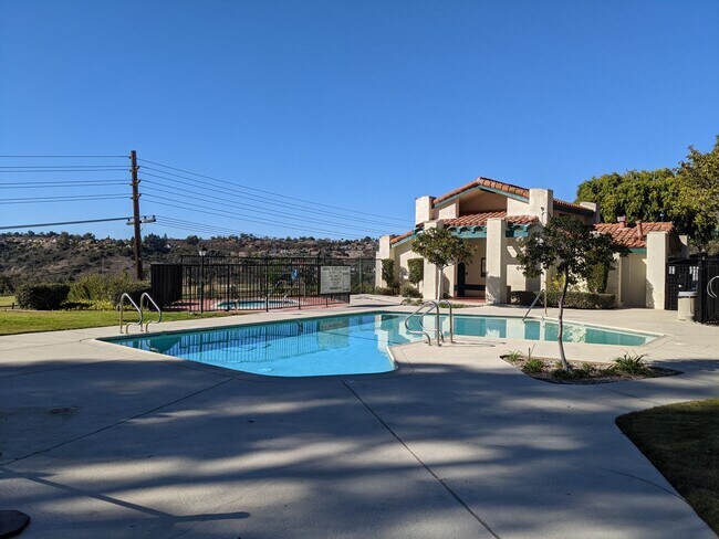 Foto del edificio - 11255 Tierrasanta Blvd