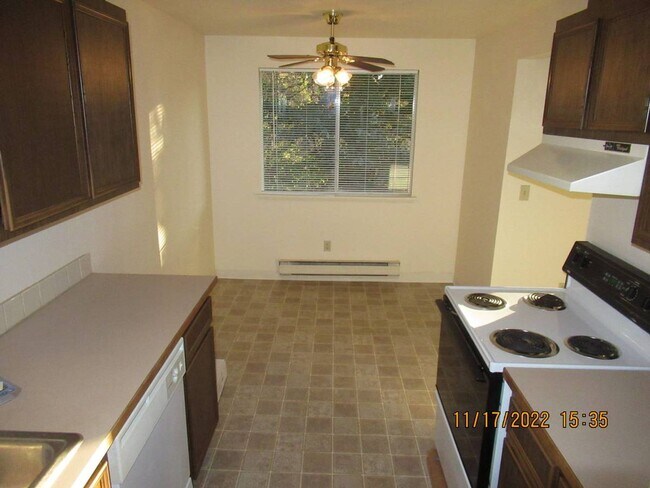 Foto del edificio - CUTE little 1 bdrm apartment !