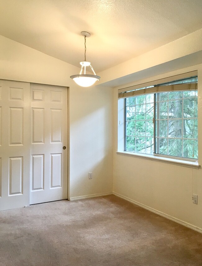 Foto del edificio - Mill Creek One Bedroom in Mill Creek Count...