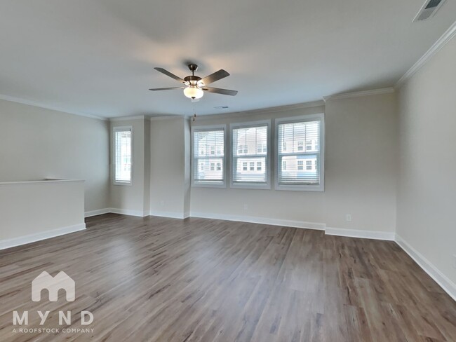 Foto del edificio - 6924 Woodland Stream Pl