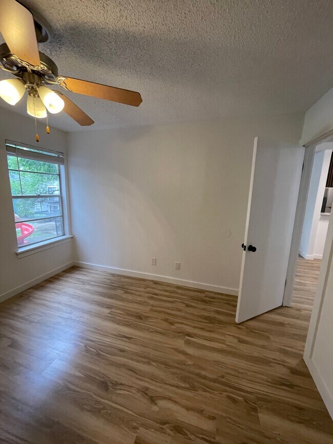 Foto del edificio - 710 N 46th St