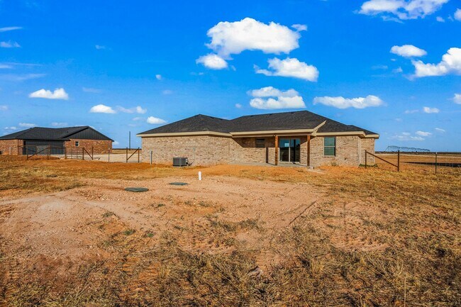 Building Photo - Country Living In Roosevelt ISD!