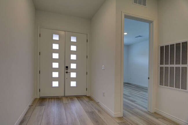 Foto del edificio - New Home in Summerlin 55+ Community