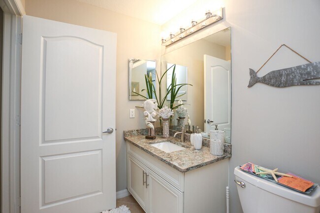 Building Photo - HERITAGE BAY - 2 BEDS / 2 BATHS - GOLF COU...