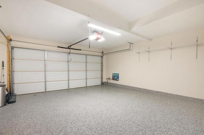 Building Photo - 13667 Tiverton Rd